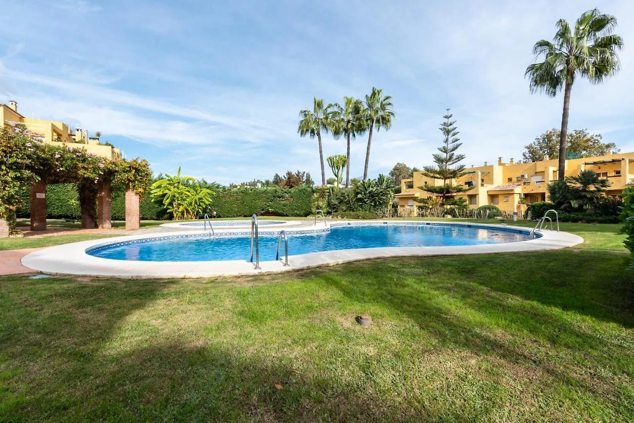 Apartamento Duplex Los Cartujanos I contacts